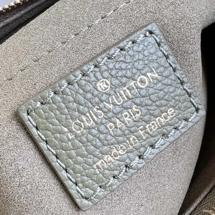 LV 2309YA0009 Bag 0715